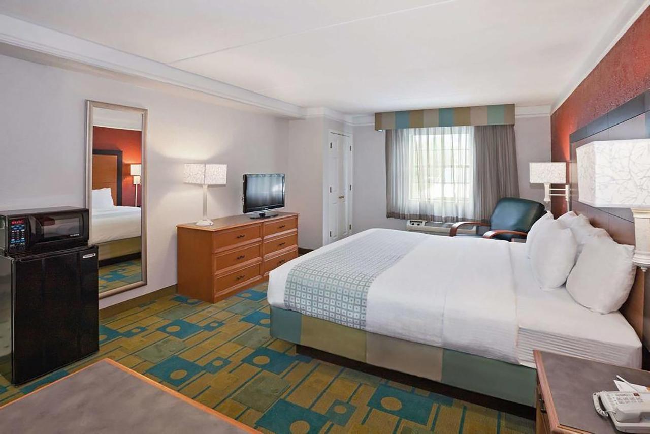 Norwood Inn & Suites Merrillville Buitenkant foto